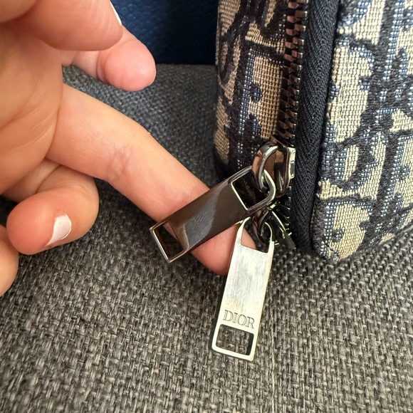 Dior Oblique Jacquard Crossbody Pouch - Picture 13 of 15
